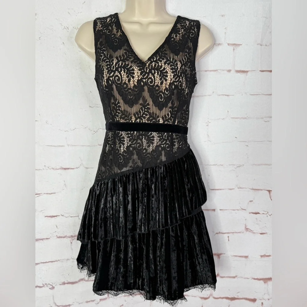 NEW ANTHROPOLOGIE FOXIEDOX Aurora S Black Lace & Velvet Ruffle Dress Size Small - Picture 14 of 15
